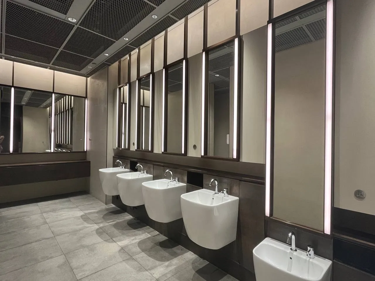 wholesale-bathroom-sinks-for-Construction-Projects