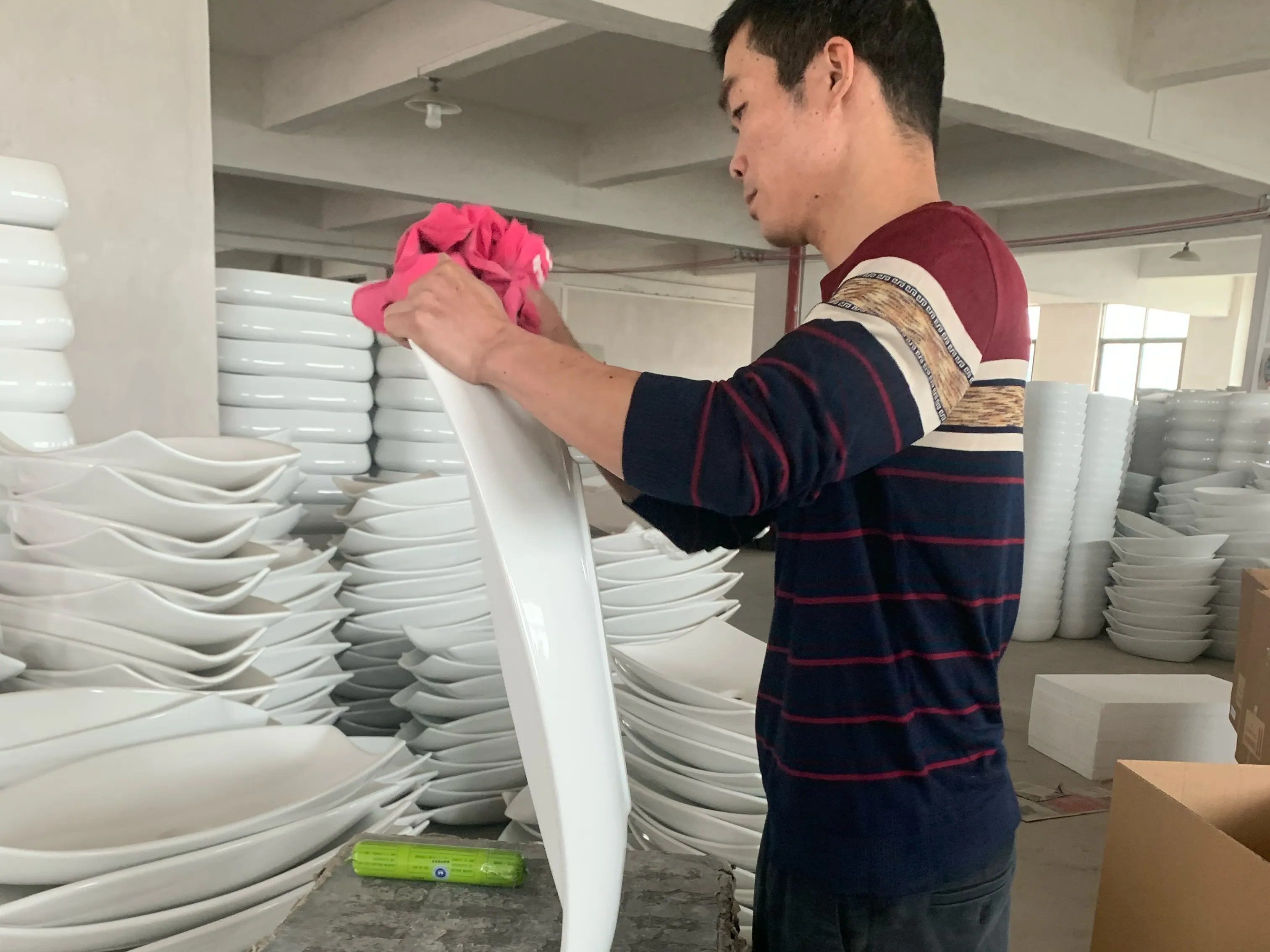 ceramic-wash-basin-factory-ceramic-bathroom-sinks-Quality-inspection