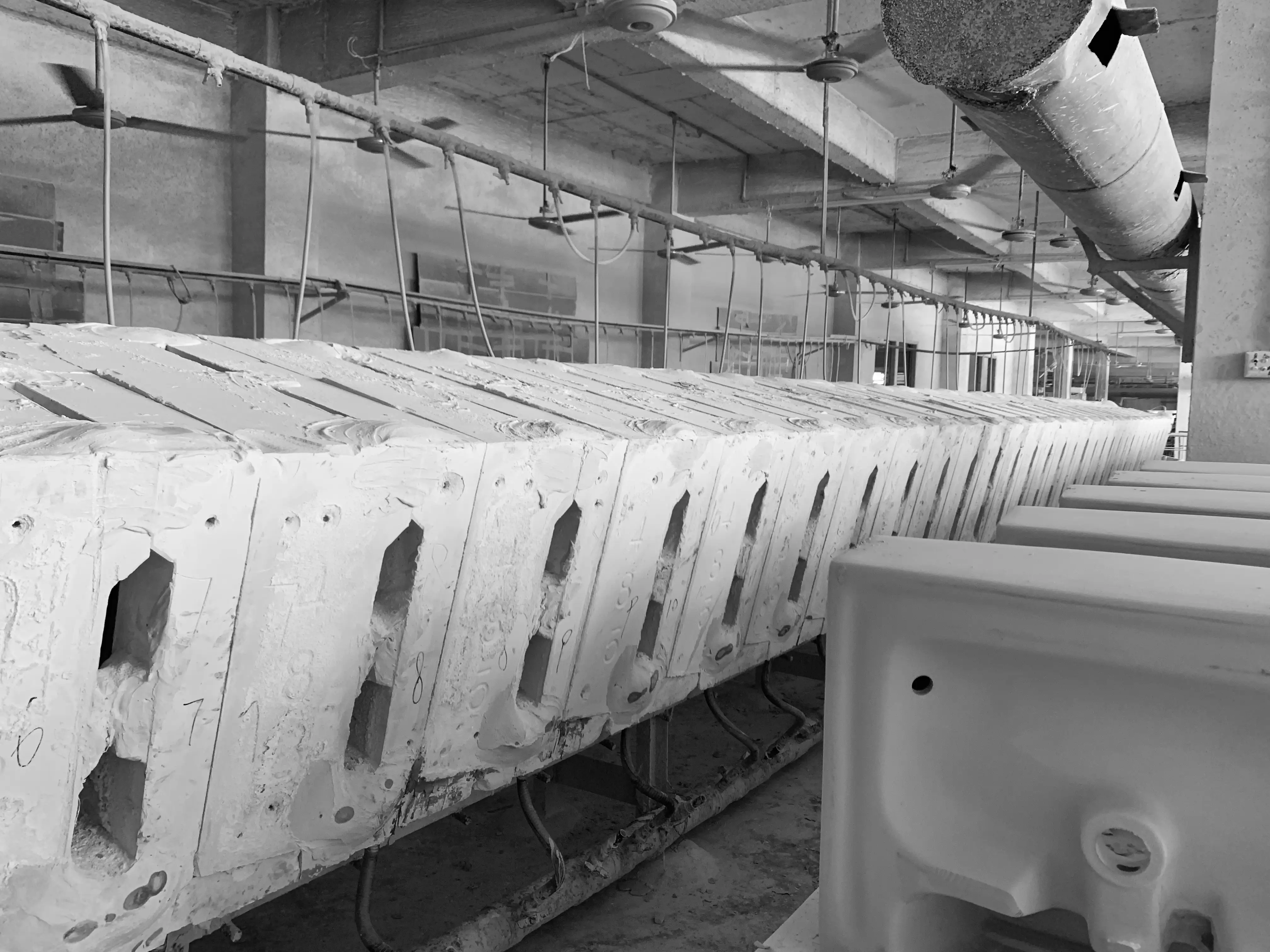 high-pressure-ceramic-casting-in-ceramic-sink-3