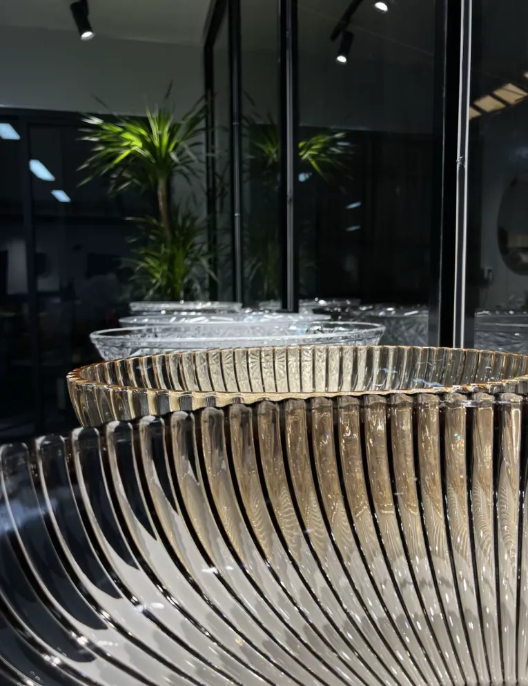 is-a-glass-washbasin-suitable-for-bathroom-2