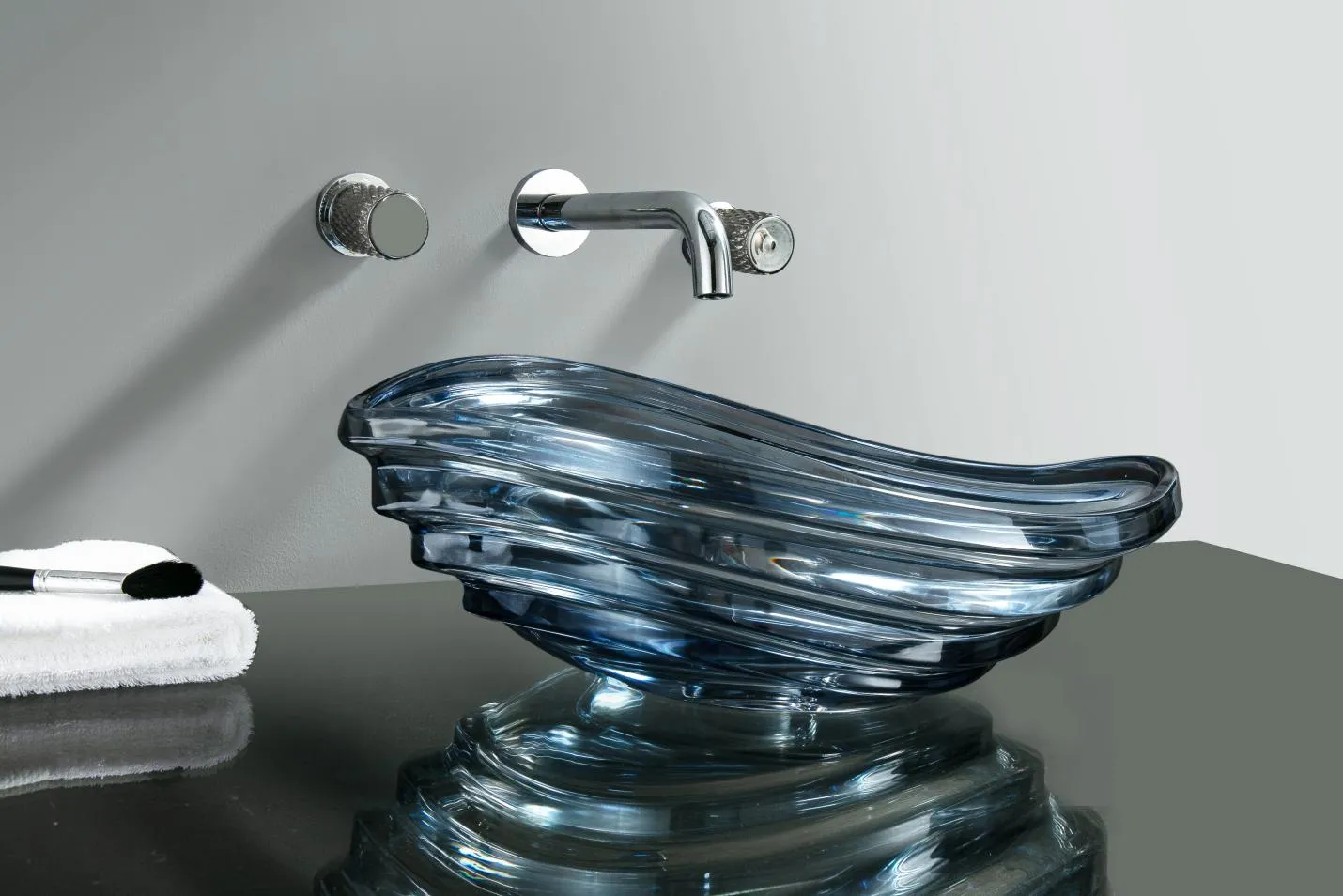 is-a-glass-washbasin-suitable-for-bathroom-4